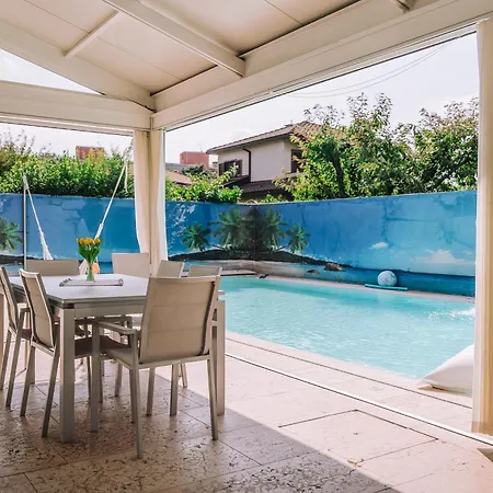 Luxury Italian House بيت ضيافة رو