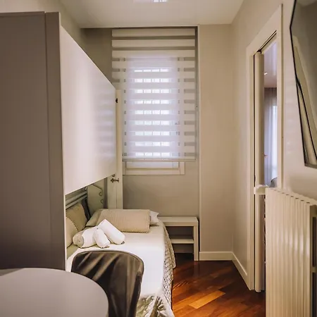 Luxury Italian House بيت ضيافة رو