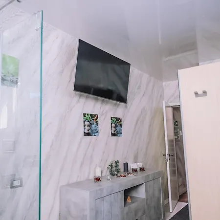 بيت ضيافة Luxury Italian House رو
