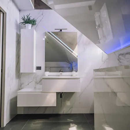 Luxury Italian House بيت ضيافة رو