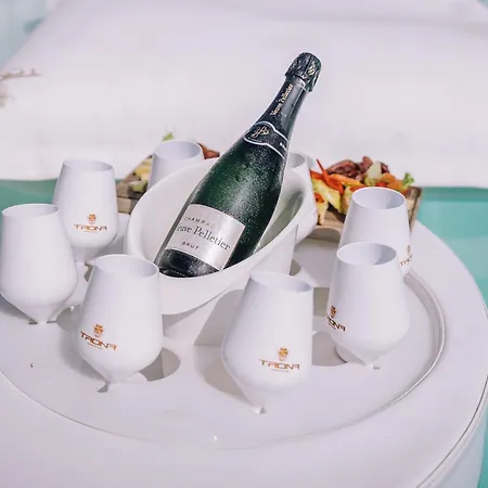 Luxury Italian House بيت ضيافة *